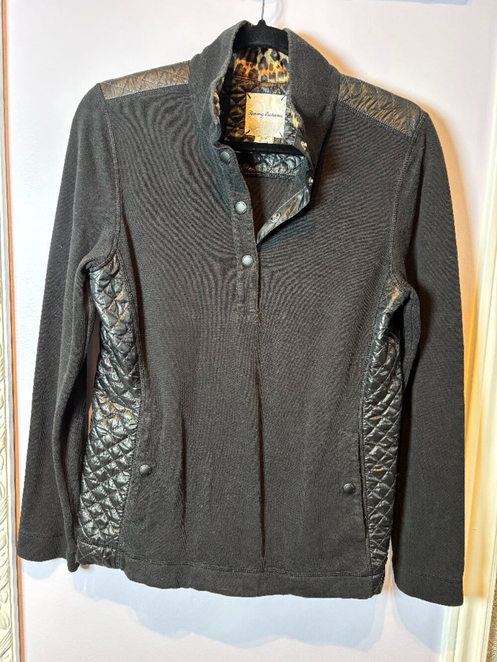 Tommy Bahama 1/4 Snap Closure Sweater Size Small